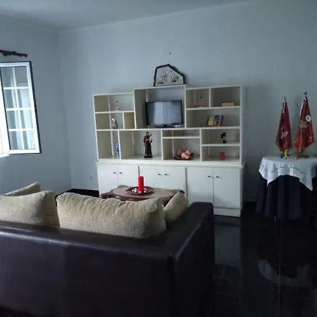 Holiday home Moradia T3 Nas Sete Cidades, Casa Inteira, Muito Acolhedora *