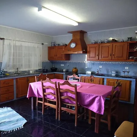 Moradia T3 Nas Sete Cidades, Casa Inteira, Muito Acolhedora