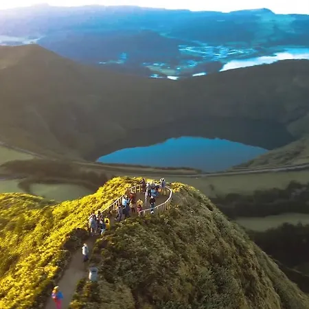 Moradia T3 Nas Sete Cidades, Casa Inteira, Muito Acolhedora 別荘 *